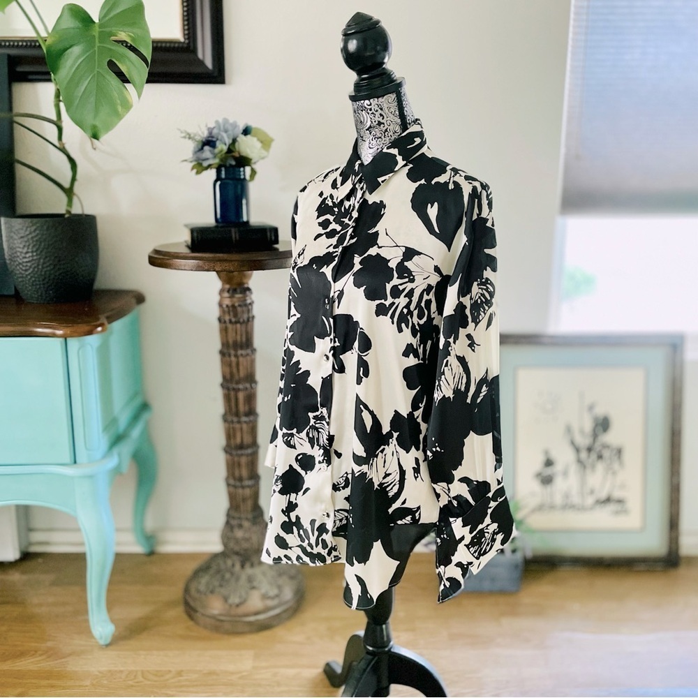 Zara Floral Print Button Down Silk Shirt in Ecru / Black Size M - Picture 9 of 16